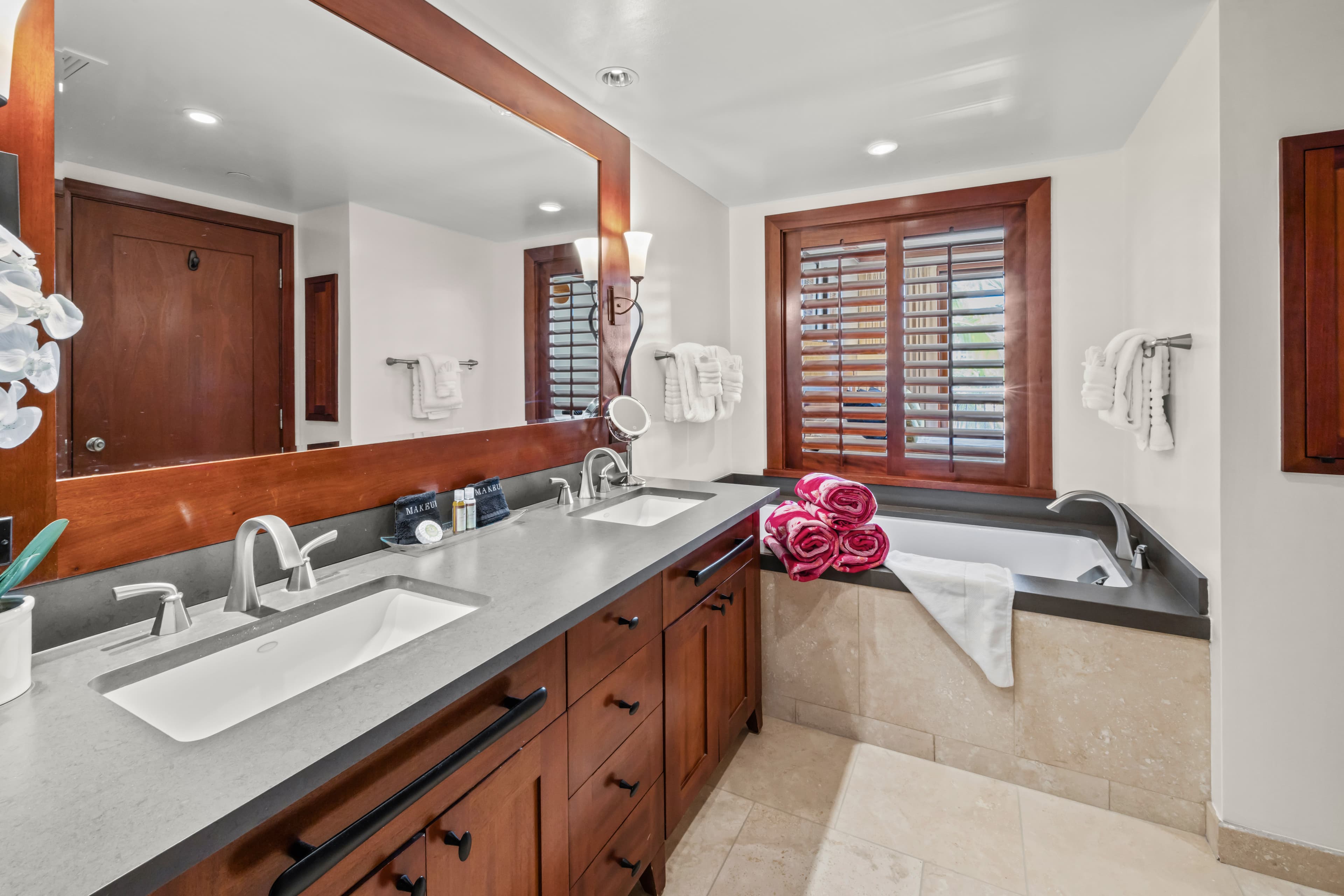 Villa B407 kitchen view