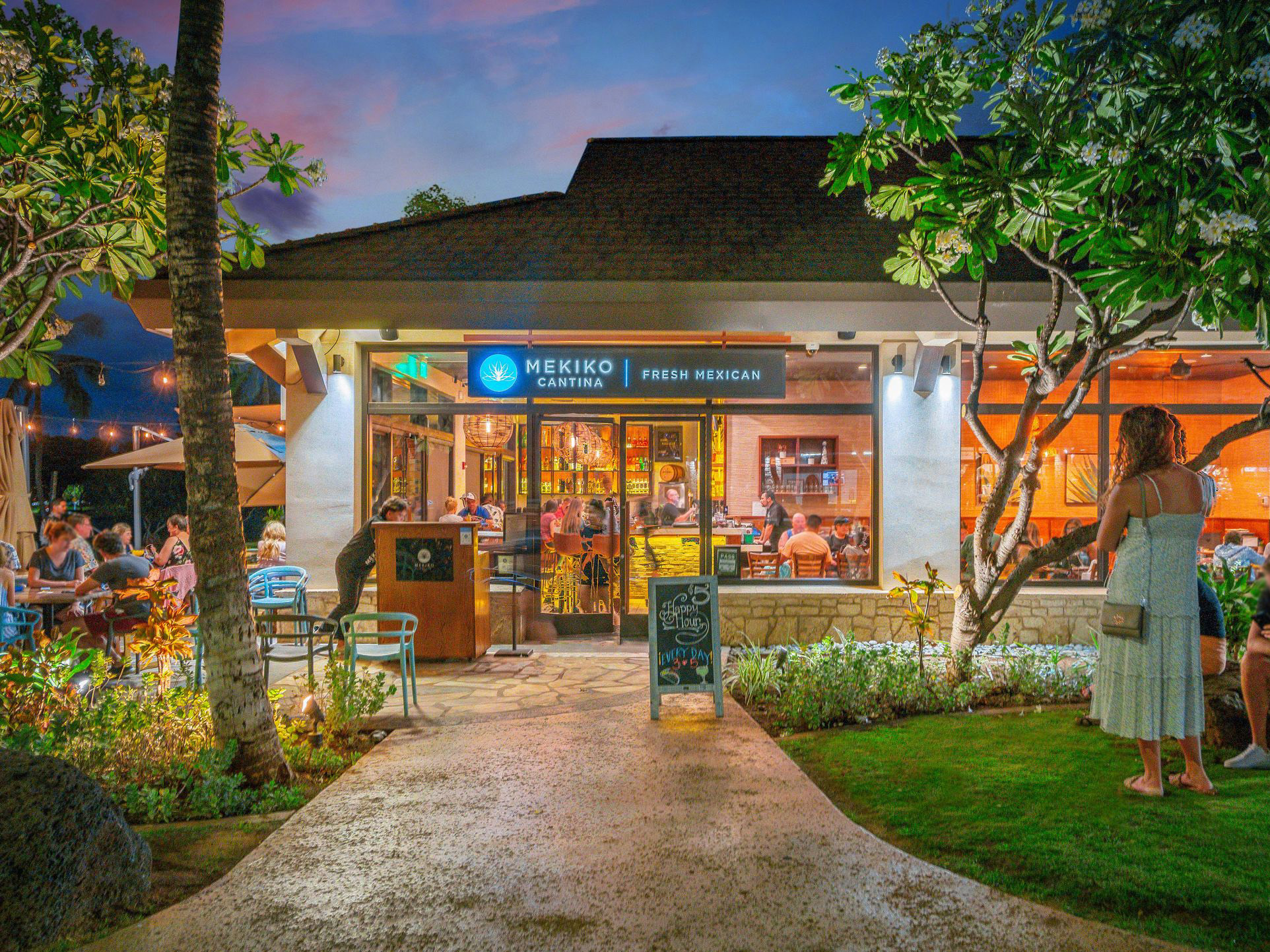 Restaurants in Ko Olina village center