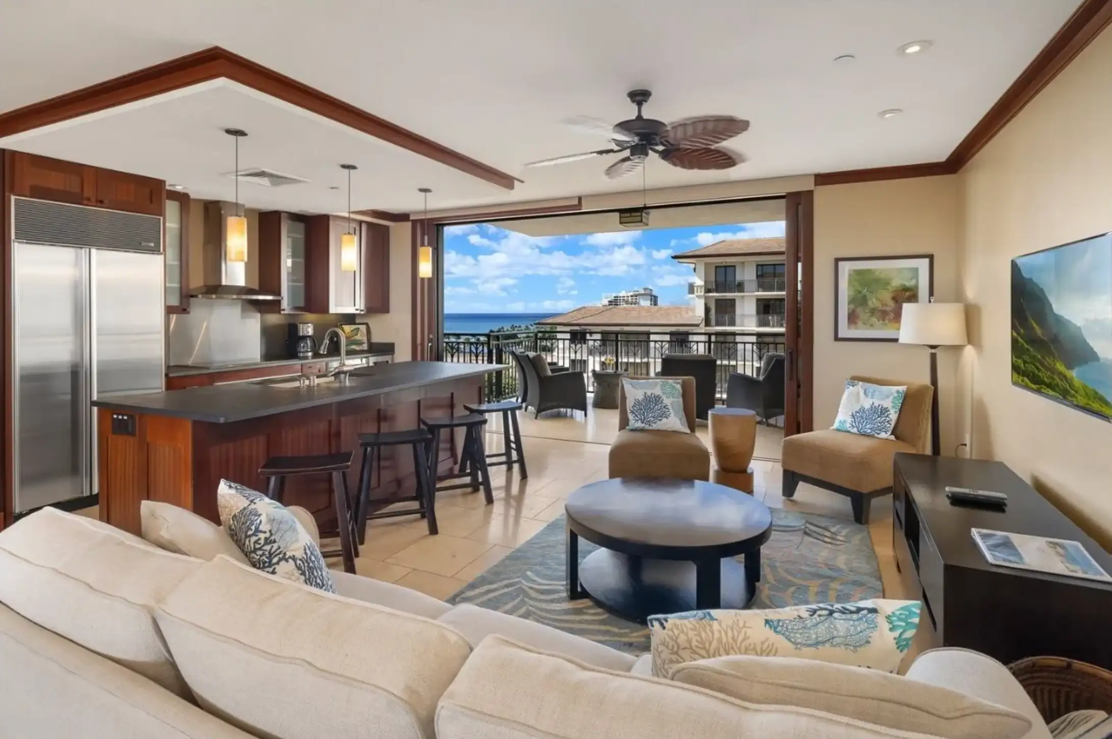 Ocean Villa 1021 dining
